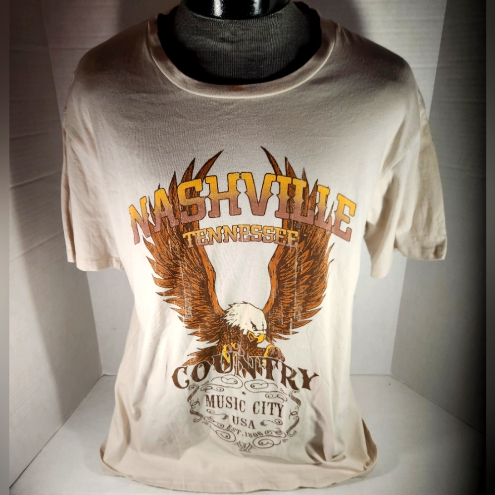 NWT Men's Nashville Tennessee Country Music City USA T-shirt